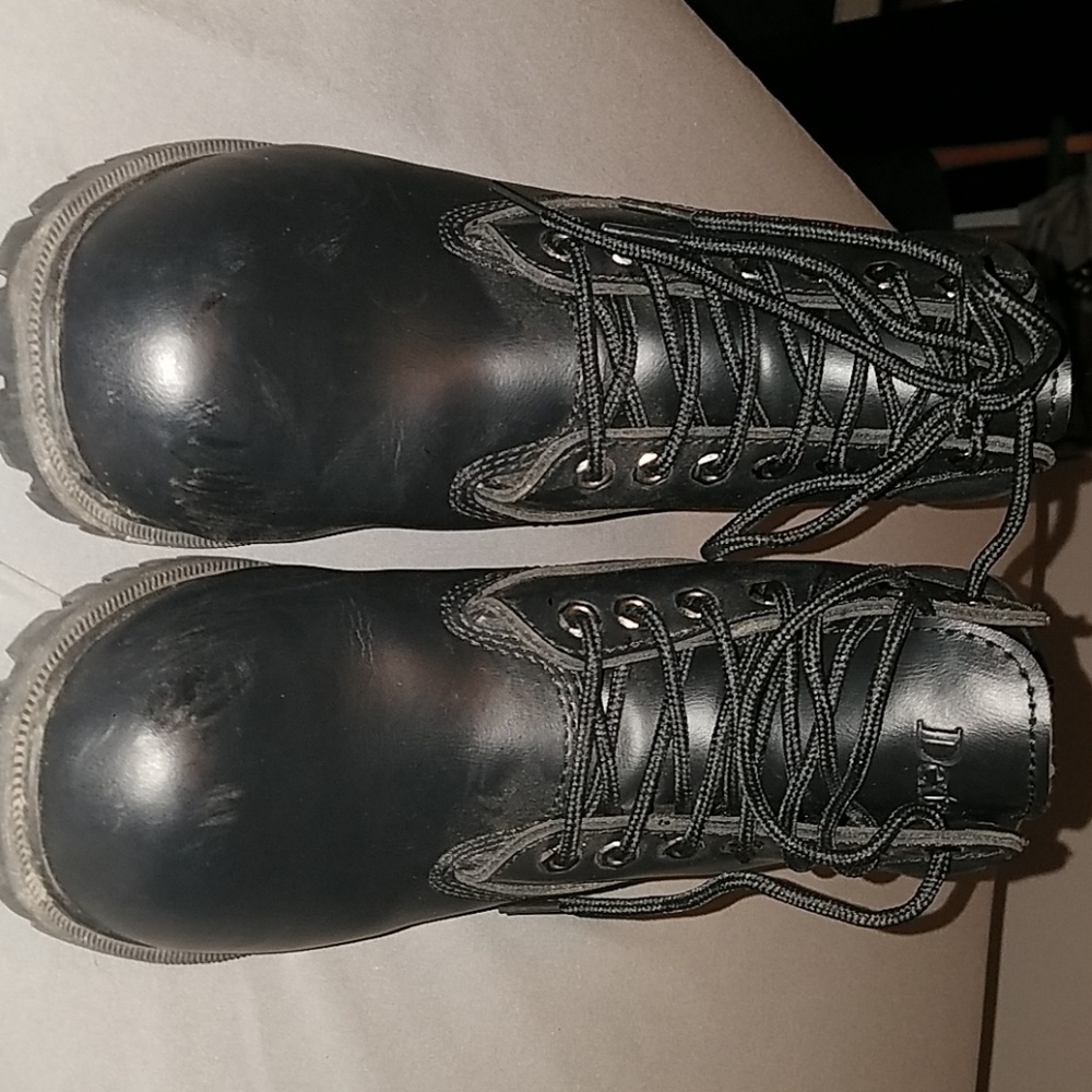 Mens water proof work boots